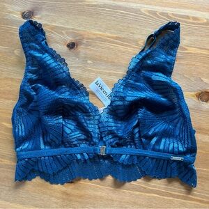 La Vie En Rose Blue Bralette